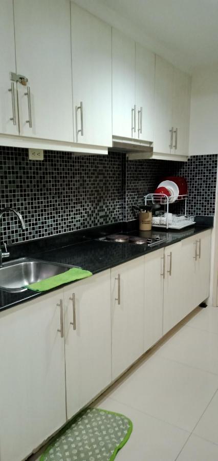 Chin'S Place Sea Residences Moa Μανίλα Εξωτερικό φωτογραφία